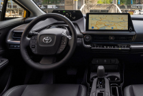Selon une étude de l'ACEEE, les voitures électriques ne peuvent pas battre les hybrides et les voitures à combustion interne en termes d'efficacité opérationnelle, alors que faisons-nous ici ? - 6 - Toyota Prius 2023 oficialni nove 10