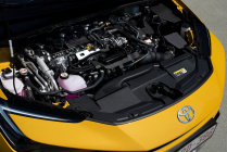 Selon une étude de l'ACEEE, les voitures électriques ne peuvent pas battre les hybrides et les voitures à combustion interne en termes d'efficacité opérationnelle, alors que faisons-nous ici ? - 8 - Toyota Prius 2023 oficialni nove 13