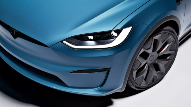 Tesla po 13 letech prodeje opět jen faceliftovala Model S a s ním i X, největší „inovací” je zvýšení cen
