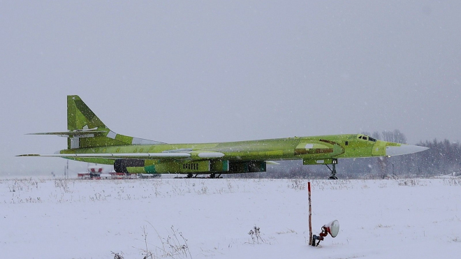 Rusové dostali do vzduchu největší a nejrychlejší bombardér světa v novém, připomíná časy studené války