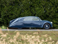 La légendaire Tatra a réécrit l'histoire avec son aérodynamisme record. Elle a fasciné les Britanniques il y a 90 ans et les fascine encore aujourd'hui - 3 - Tatra 77 1934 à vendre 04