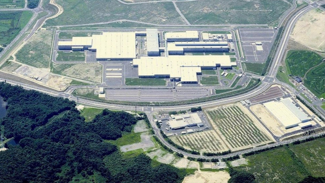 L'arrêt de la production dans 14 usines coûte à Toyota près de 8 milliards par jour, le Tchèque moyen compenserait pendant 16 000 ans.