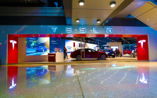 La comptabilité de Tesla soulève de plus en plus de doutes, d'énormes remises sur les voitures n'affectent pas ses résultats - 2 - Tesla Parkview Green illustrative photo 02