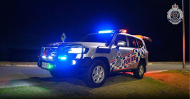 La police a commencé à utiliser un nouveau type de sirène. Même les conducteurs sourds pourront l'entendre, sans parler des conducteurs équipés d'une radio complète - 1 - Toyota Land Cruiser 2023 Queensland Police