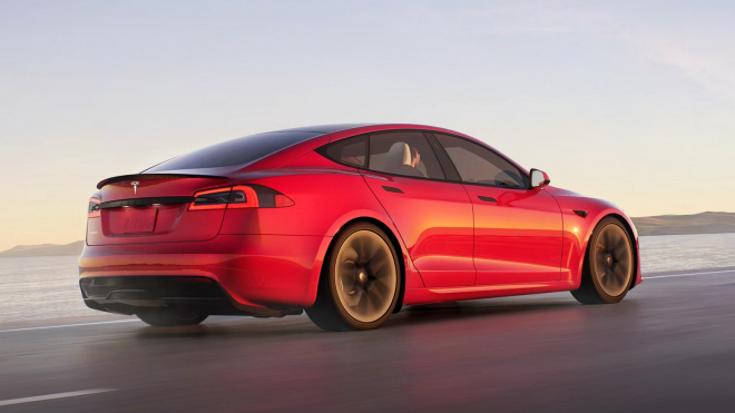 La chute extrême de la valeur des voitures électriques est réelle, la meilleure Tesla a perdu la moitié de son prix en 1 an et 30k miles.