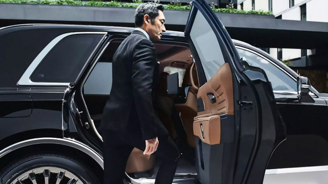 Toyota ve svém luxusním SUV jako první na světě umožní zákazníkům úplně se odříznout od okolního světa