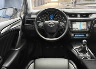 Les Toyota d'occasion séduisent par leur fiabilité, ce qu'il faut rechercher dans tous les modèles les plus désirables - 6 - Toyota Avensis Touring Sports 2016 illustratni foto 03
