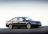 Volkswagen veut revenir à la fin des années 90, la dernière fois qu'il a vraiment dominé le monde de l'automobile - 1 - VW Passat W8 2001 illustration photo 01