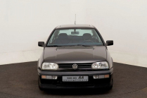 Le premier propriétaire vend ce qui pourrait être la dernière VW Golf VR6 originale à ce jour, son prix a mûri comme le vin - 1 - VW Golf VR6 1993 vente originale 01