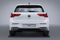 Comparez la nouvelle Volkswagen Golf VIII avec son design précédent, 5 différences que vous aurez du mal à trouver - 9 - VW Golf VIII facelift vs pred oficialni 09