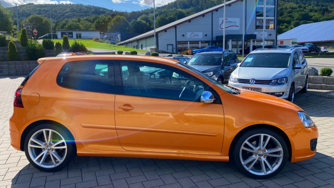 Něco jako jediné Lamborghini s motorem TDI od VW nikdo nechce, dáte mu šanci po slevě 100 tisíc?