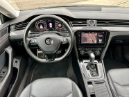 VW Arteon non désirée aujourd'hui après quelques années vous pouvez acheter en version supérieure avec 280 ch moins cher que la Golf de base - 11 - VW Arteon 20 TSI 4Motion 2017 Elegance vente pas cher 11
