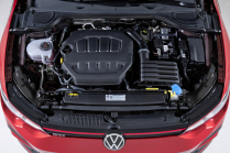 VW devient une Vořežwagen, la réduction des coûts dévaste même les derniers vestiges des voitures de pilotes - 6 - VW Golf GTI VIII oficialni 06