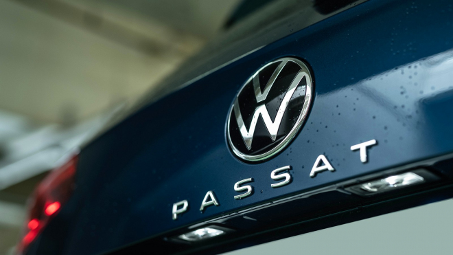 La nouvelle VW Passat a été démasquée pour une illustration, personne ne s'attend à autant de courage de la part de Volkswagen