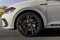 VW a présenté la dernière nouveauté avant-gardiste de son genre, et ne l'offrira qu'à une poignée de clients - 12 - VW Polo GTI Edition 25 2023 first set 12