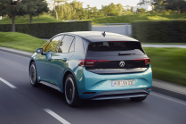 Les Allemands ont calculé que la recharge d'une voiture électrique est beaucoup plus chère que le ravitaillement, vous perdrez encore plus sur la voiture - 2 - VW ID3 2020 defects 03