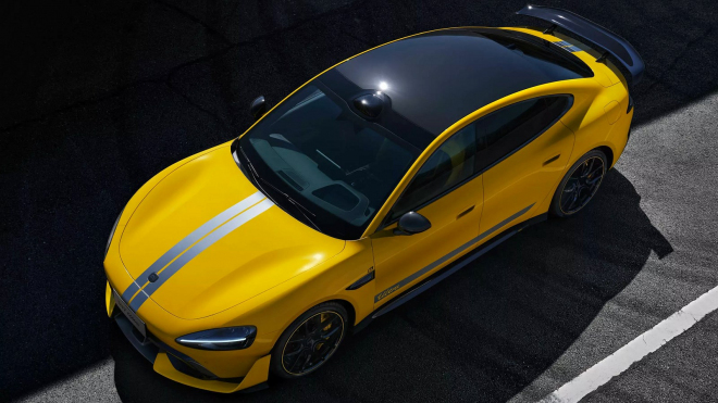 Levná čínská obdoba Porsche překonala časem z okruhu skutečné Porsche, na jeho jízdu se ale nedá dívat