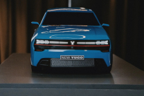 安価なユーゴスラビアのクラシックの復帰は、見た目よりも近いです。同社はすでに削減されたモデルを示しています。2年以内に販売したい-5 -Yugo 2025削減モデル05